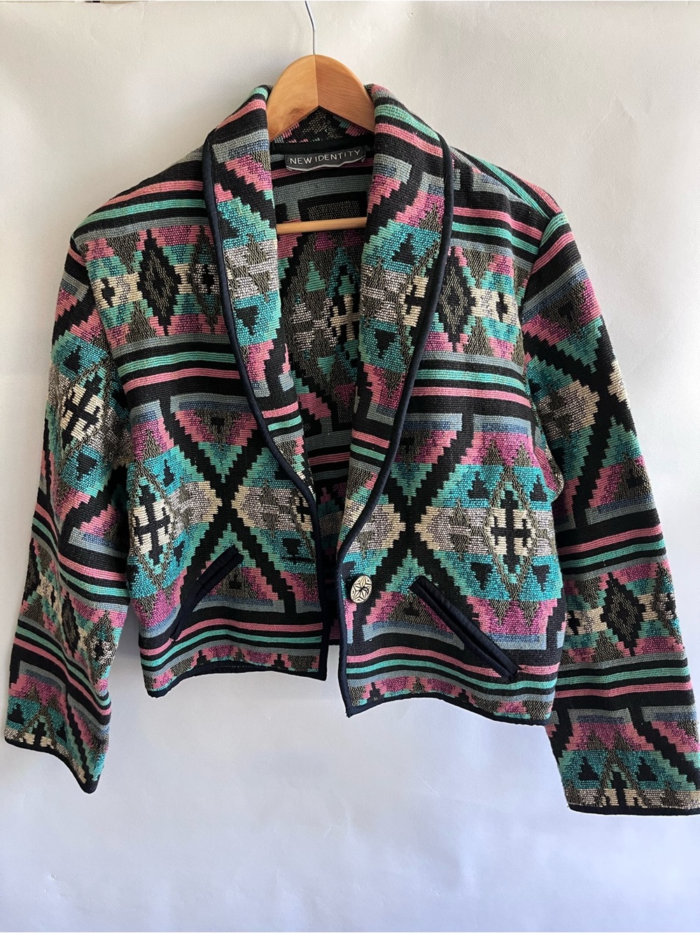 Vintage New Identity Southwestern Aztec Cropped Jacket